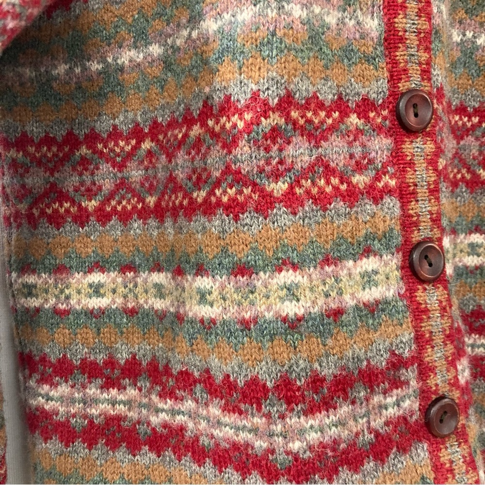 SOLD! VINTAGE Crystal Kobe Sweater Womens Petite S ? Red 100% Shetland Wool - Picture 7 of 7